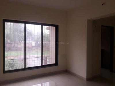 Gallery Cover Image of 850 Sq.ft 2 BHK Apartment for buy in Malad East for 13500000