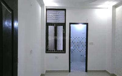 Gallery Cover Image of 610 Sq.ft 1 BHK Independent Floor for buy in Niti Khand for 2280000