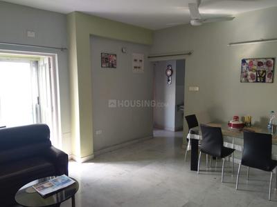 Gallery Cover Image of 1050 Sq.ft 2 BHK Apartment for rent in Ekta Ekta Heights, Jadavpur for 28000