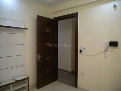 Gallery Cover Image of 600 Sq.ft 2 BHK Apartment for buy in Sector 16A Dwarka for 2500000