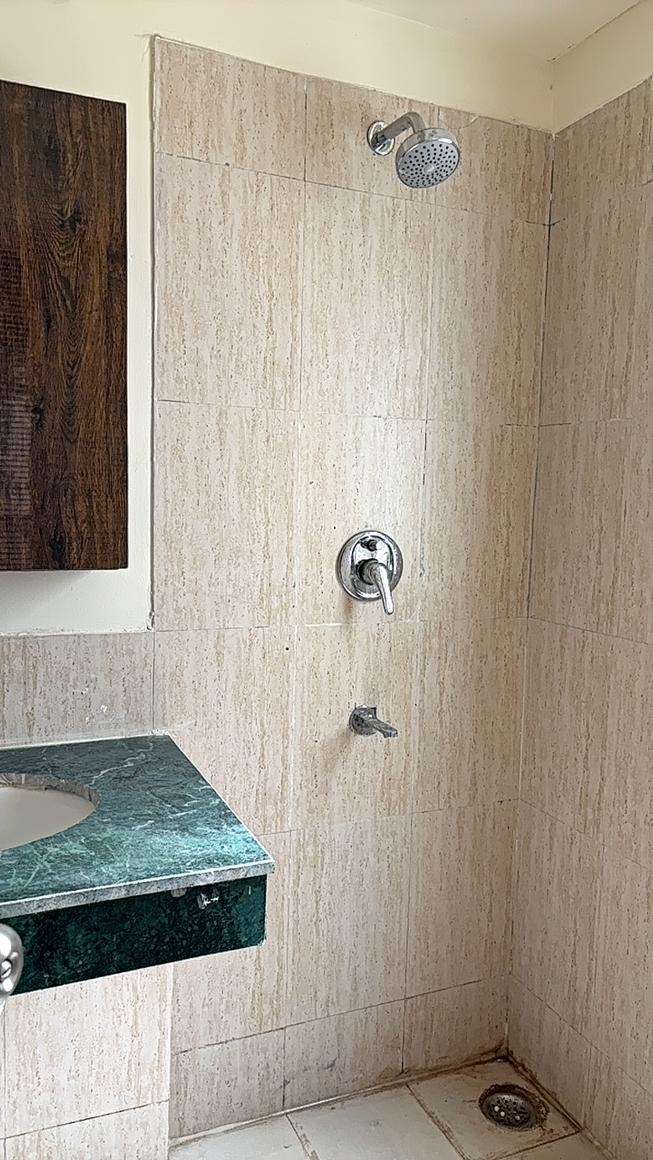 Jaypee Kensington Park Apartments - Image 8