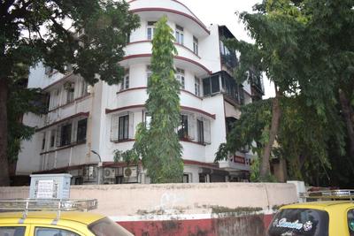 Gallery Cover Image of 589 Sq.ft 1 BHK Apartment for buy in Wadala for 14000000