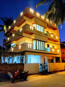 Gallery Cover Image of 1200 Sq.ft 2 BHK Independent Floor for rent in RMV Extension Stage 2 for 25000