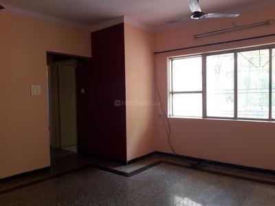 Gallery Cover Image of 610 Sq.ft 1 BHK Apartment for buy in Malad West for 9400000