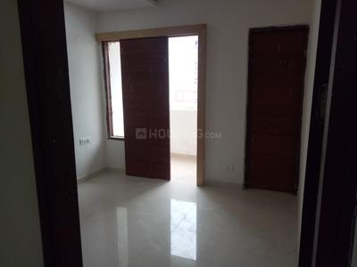 Gallery Cover Image of 1190 Sq.ft 3 BHK Apartment for rent in Dhakoli for 13000