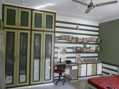 Gallery Cover Image of 3000 Sq.ft 3 BHK Independent House for buy in Arera Colony for 15000000