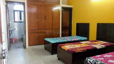 Bedroom Image of Luxury PG in Sector 15