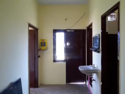 Gallery Cover Image of 450 Sq.ft 1 BHK Apartment for buy in Thiruvanmiyur for 2000000