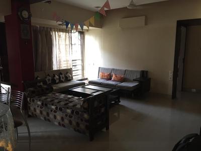 Gallery Cover Image of 1250 Sq.ft 3 BHK Independent Floor for buy in Malad West for 26000000