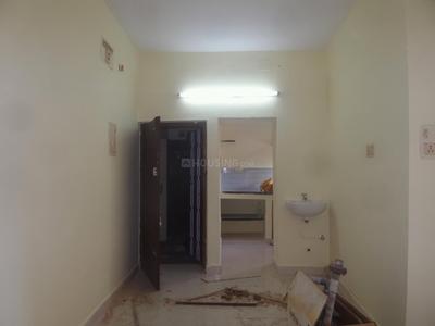 Gallery Cover Image of 450 Sq.ft 1 BHK Apartment for buy in Pazhavanthangal for 2100000
