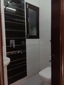 Gallery Cover Image of 650 Sq.ft 2 BHK Independent Floor for buy in Dwarka Mor for 2200000
