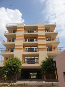 Gallery Cover Image of 550 Sq.ft 1 BHK Apartment for buy in Royal Garden, Govindpuram for 1248000