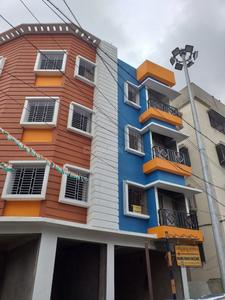 Gallery Cover Image of 675 Sq.ft 2 BHK Independent Floor for buy in Tollygunge for 3600000
