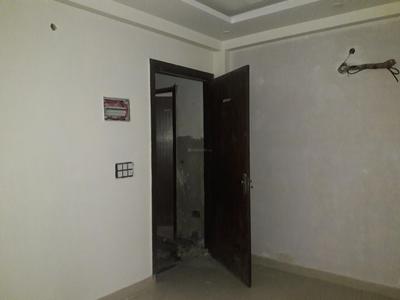 Gallery Cover Image of 600 Sq.ft 2 BHK Apartment for buy in Mahavir Enclave for 4000000