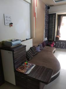 Gallery Cover Image of 900 Sq.ft 2 BHK Apartment for buy in Ghatkopar East for 15000000