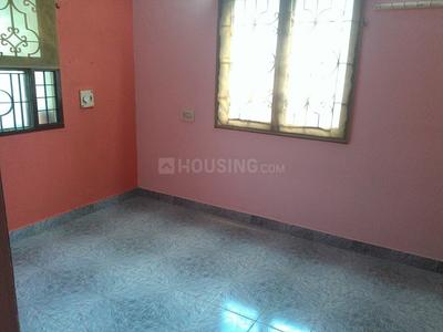 Gallery Cover Image of 750 Sq.ft 2 BHK Independent House for rent in Urapakkam for 7500
