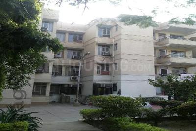 Gallery Cover Image of 950 Sq.ft 2 BHK Apartment for buy in Dayal Bagh Colony for 7400000