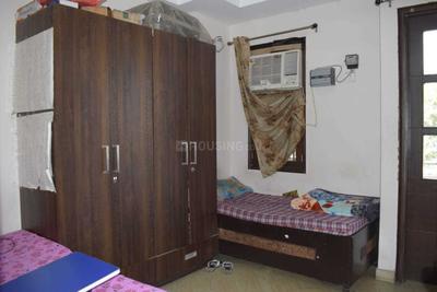 Bedroom Image of Sai Sadan PG in Sector 16 Rohini