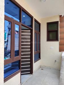 Gallery Cover Image of 900 Sq.ft 2 BHK Independent Floor for buy in Sector 9 for 3500000