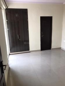 Gallery Cover Image of 1290 Sq.ft 2 BHK Apartment for rent in Mahagun Moderne, Sector 78 for 19000