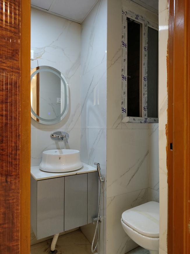 Vihaan Valencia - Image 14