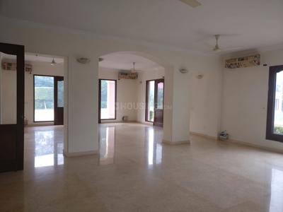 Gallery Cover Image of 1800 Sq.ft 3 BHK Independent Floor for buy in Safdarjung Enclave for 35000000