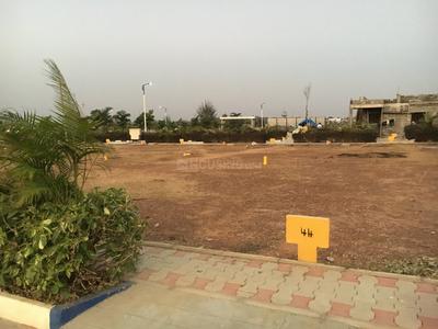 Gallery Cover Image of Sq.ft Residential Plot for buy in Chandapura for 2565000