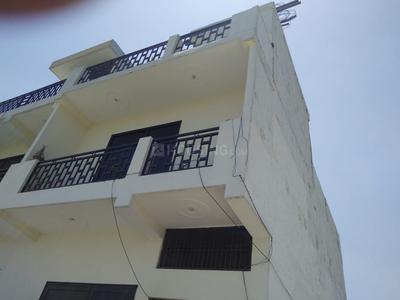 Gallery Cover Image of 1500 Sq.ft 4 BHK Independent House for buy in Nai Basti Dundahera for 3500000