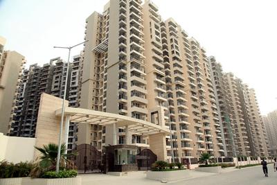 Gallery Cover Image of 1900 Sq.ft 4 BHK Apartment for buy in Noida Extension for 7000000