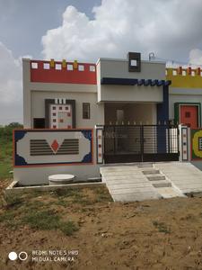 Gallery Cover Image of 950 Sq.ft 2 BHK Villa for buy in Veppampattu for 3100000