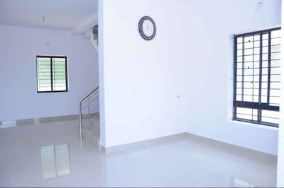 Gallery Cover Image of 1250 Sq.ft 3 BHK Independent House for buy in Kalmandapam for 2250000