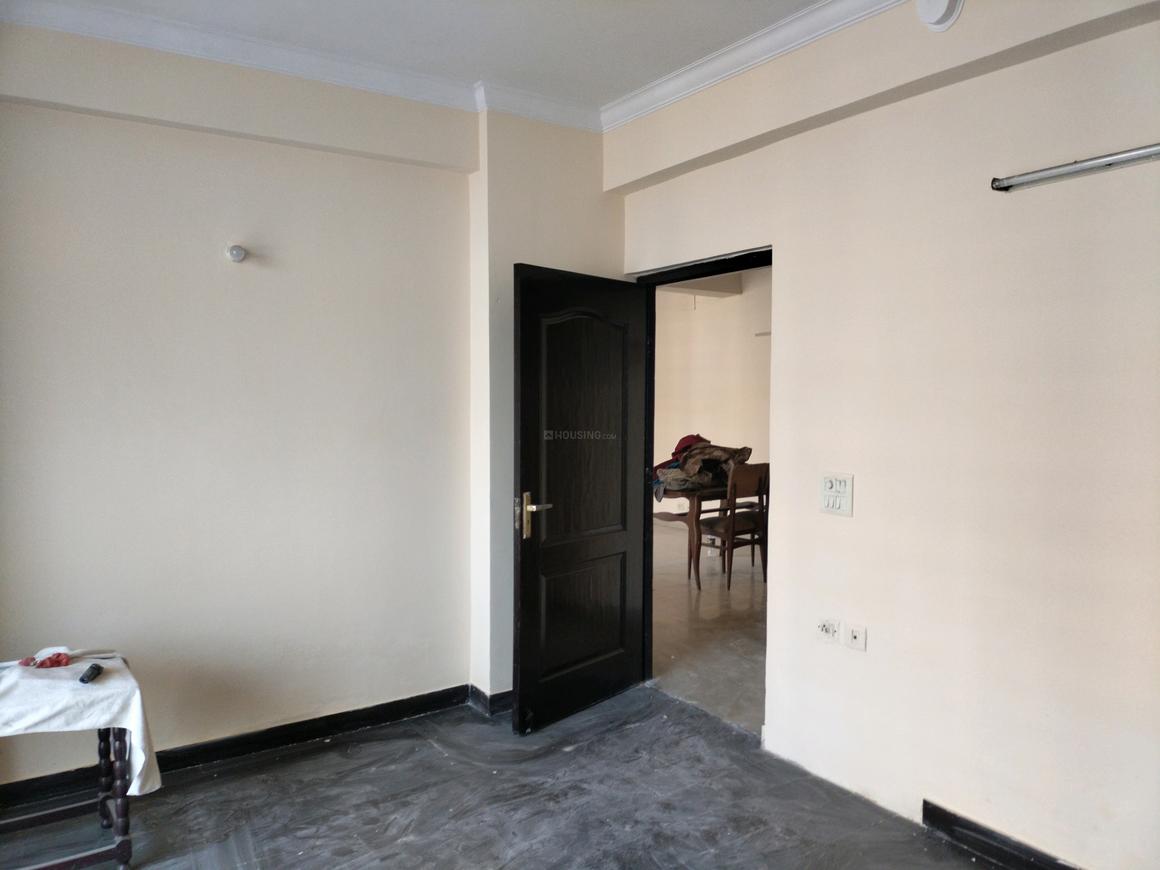 Saviour Greenisle - Image 11