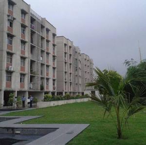 Gallery Cover Image of 1150 Sq.ft 2 BHK Apartment for buy in Vejalpur for 4500000