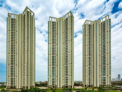 Gallery Cover Image of 2204 Sq.ft 3 BHK Apartment for buy in Agripada for 130000000