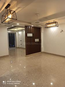 4 BHK इंडिपेंडेंट बिल्डर फ्लोर