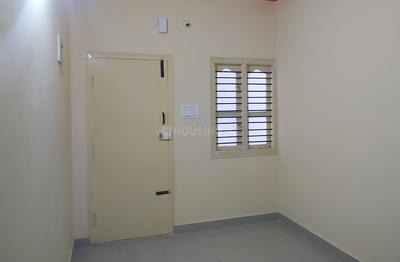 Gallery Cover Image of 400 Sq.ft 1 BHK Independent House for rent in Bommasandra for 5500