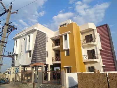 Gallery Cover Image of 881 Sq.ft 2 BHK Apartment for buy in Surapet for 3750000
