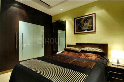 Gallery Cover Image of 2000 Sq.ft 3 BHK Apartment for buy in Khar West for 75500000