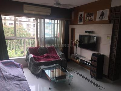 Gallery Cover Image of 810 Sq.ft 2 BHK Apartment for buy in Borivali West for 23500000