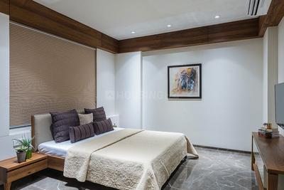 Gallery Cover Image of 2295 Sq.ft 3 BHK Apartment for buy in Thaltej for 14229000