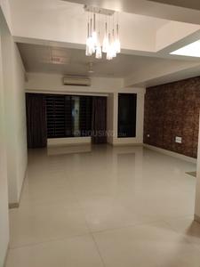 Gallery Cover Image of 1250 Sq.ft 2 BHK Apartment for rent in Park Side Apartment, Prabhadevi for 110000