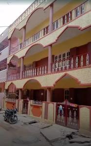 Gallery Cover Image of 1200 Sq.ft 2 BHK Independent Floor for buy in HDFC Bank Kadugodi Branch Apoorva Sai Kuteera Apartment, Krishnarajapura for 16000000
