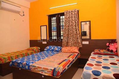 Bedroom Image of Flora Mens PG in Tambaram