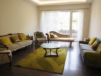 Gallery Cover Image of 2000 Sq.ft 5 BHK Independent House for buy in Defence Colony for 300000000