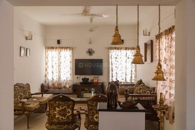 Gallery Cover Image of 2100 Sq.ft 3 BHK Independent House for buy in Kodambakkam for 29000000