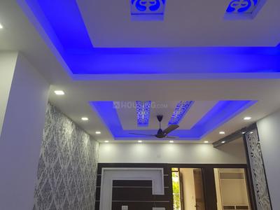 Gallery Cover Image of 1200 Sq.ft 3 BHK Independent Floor for buy in Niti Khand for 5850000