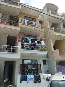 Gallery Cover Image of 1100 Sq.ft 2 BHK Independent Floor for buy in Modipuram for 2400000