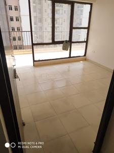 Gallery Cover Image of 800 Sq.ft 2 BHK Apartment for rent in Sector 81 for 6500