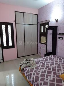 Gallery Cover Image of 1600 Sq.ft 3 BHK Apartment for rent in CGHS Bank Vihar Apartments, Sector 22 Dwarka for 24000