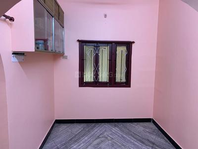 Gallery Cover Image of 1150 Sq.ft 2 BHK Independent Floor for rent in Selaiyur for 11000